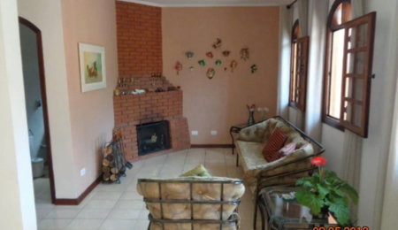 Casa Térrea à venda com 3 suítes em Ferreira, São Paulo, SP