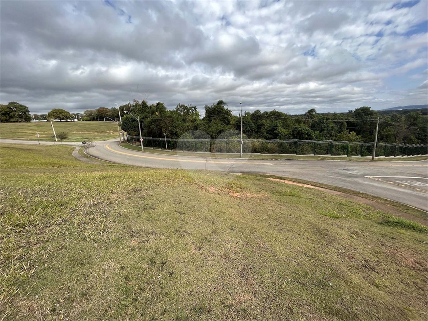 Terreno à venda no condomínio Fazenda Jequitibá, Sorocaba - SP