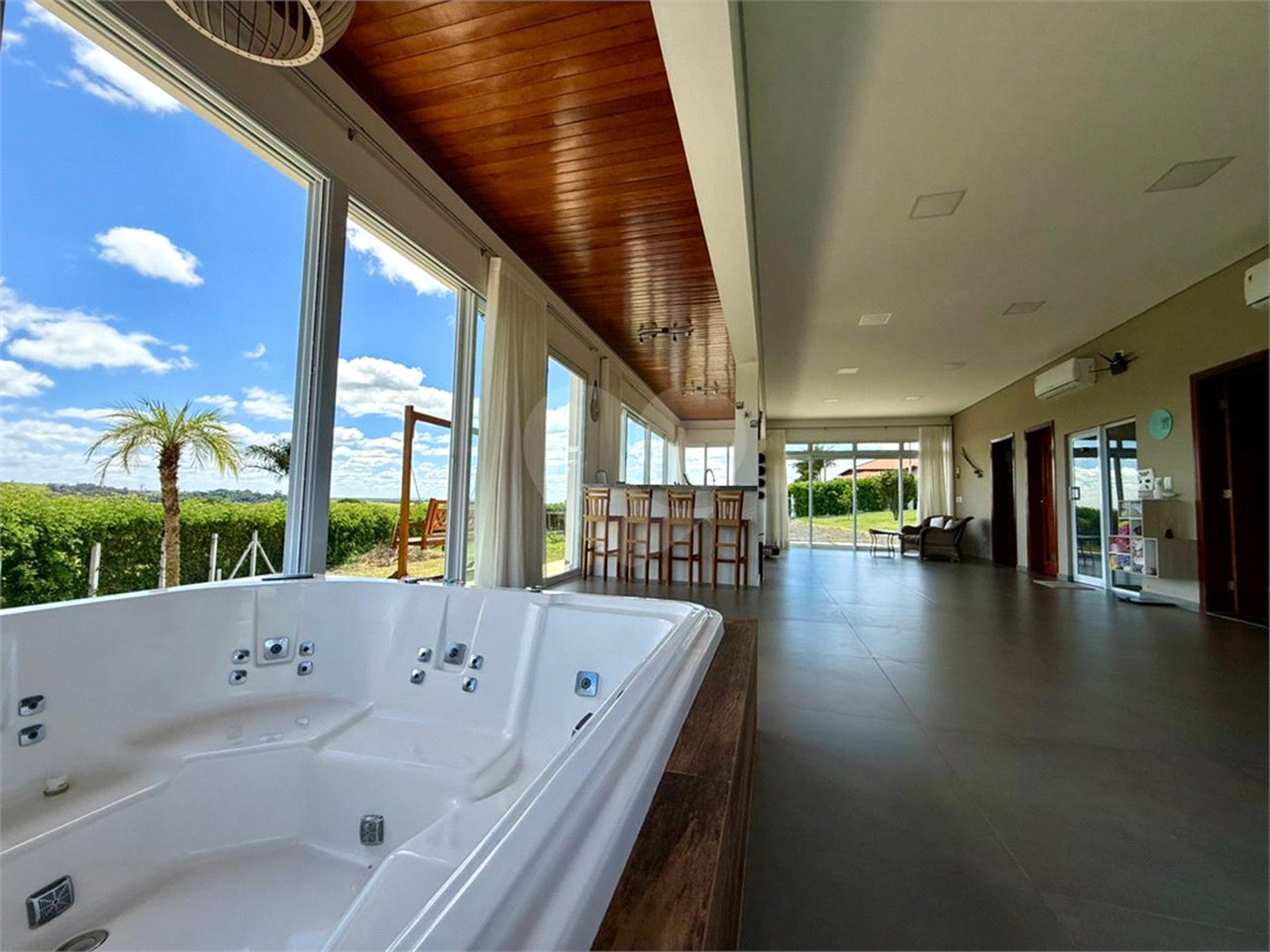 Casa à venda com 2 suítes em Loteamento de Chácaras Arumã, Sarapuí, SP