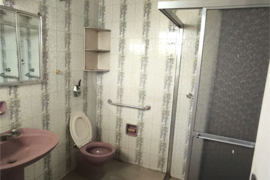Sobrado à venda com 3 quartos, sendo 1 suíte, em Tremembé, São Paulo, SP