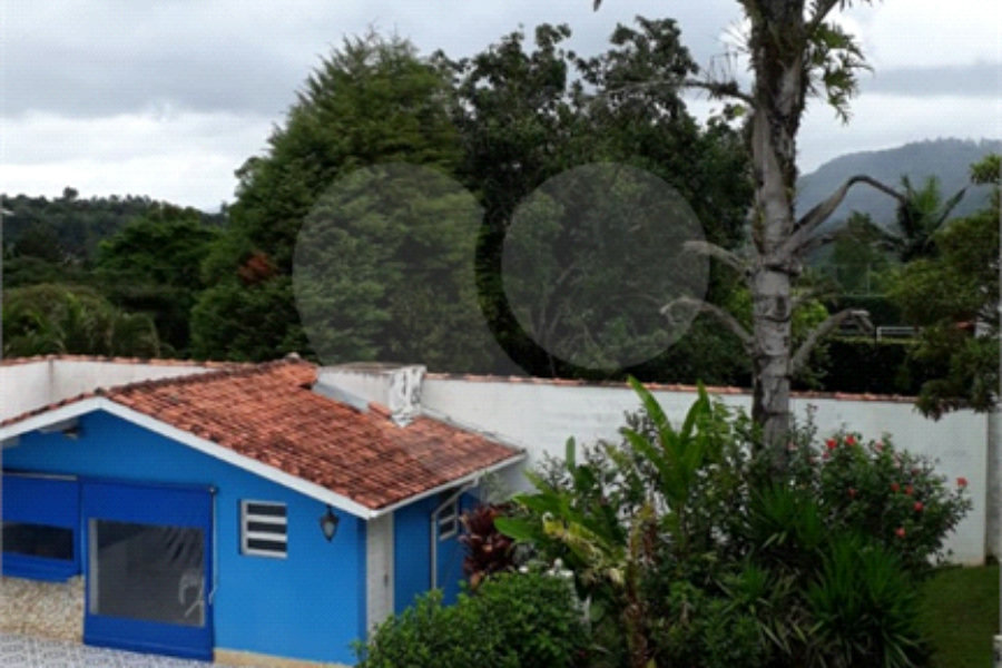 Casa à venda com 3 suítes no condomínio Gleba II, Mairiporã - SP