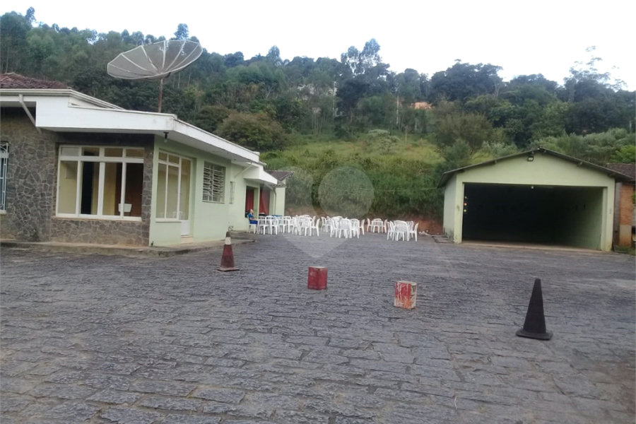 Casa à venda com 4 quartos, sendo 1 suíte, em Rio Acima, Mairiporã, SP
