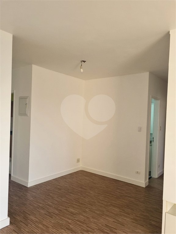 Loja à venda com 3 quartos, sendo 1 suíte,  em Vila Mariana, São Paulo, SP