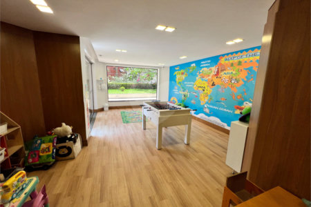 Apartamento à venda com 4 quartos, sendo 3 suítes, em Itaim Bibi, São Paulo, SP