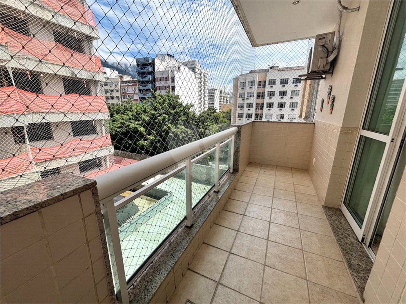 Apartamento à venda com 4 quartos, sendo 2 suítes, em Tijuca, Rio de Janeiro, RJ