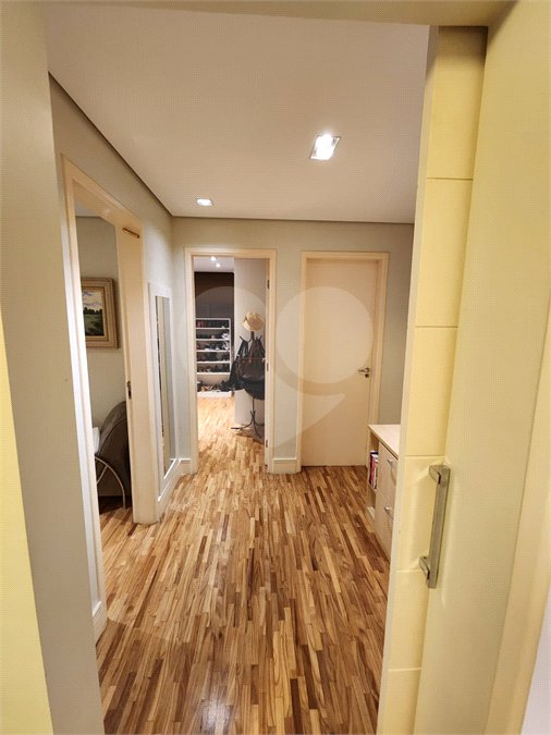 Apartamento à venda com 3 suítes em Vila Suzana, São Paulo, SP