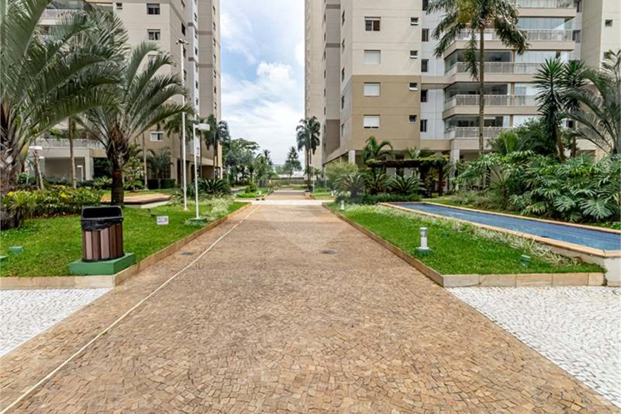 Apartamento à venda com 3 quartos, sendo 1 suíte, em Barra Funda, São Paulo, SP