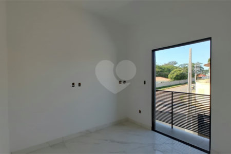 Casa de Vila à venda com 2 quartos em Wanel Ville, Sorocaba, SP