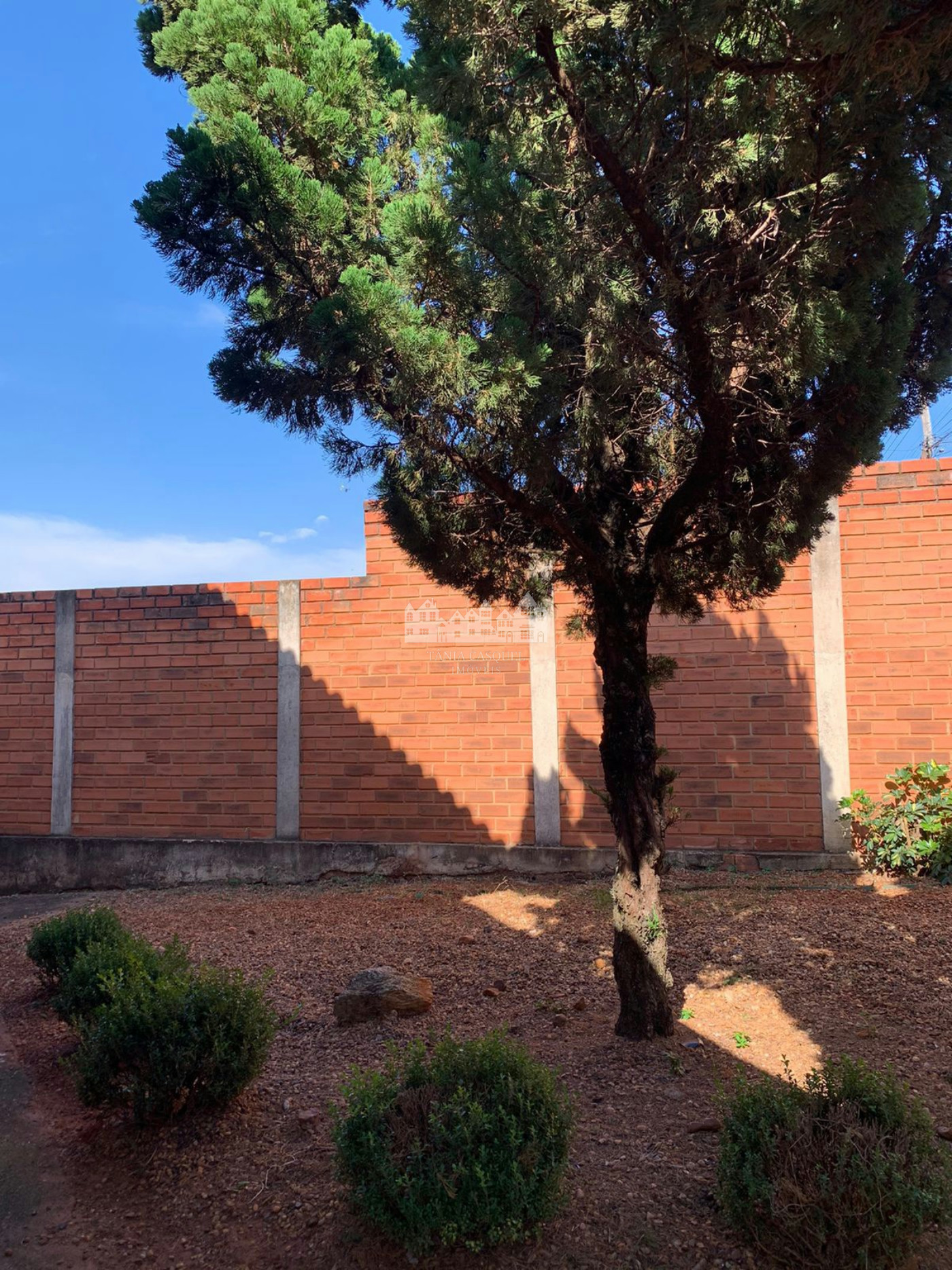 Casa à venda em Aparecida de São Manuel, São Manuel – SP, com projeto que valoriza conforto, iluminação natural e áreas de convivência.