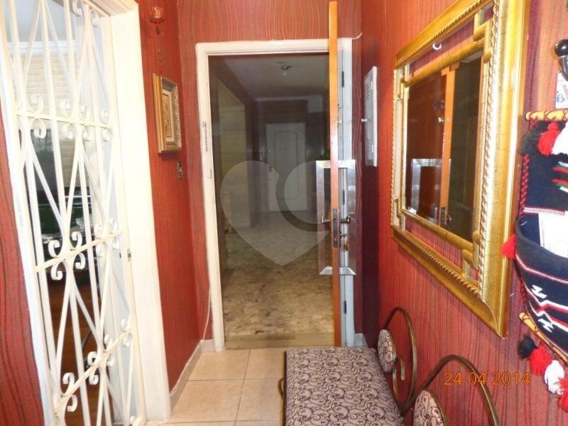 Apartamento à venda com 3 quartos, sendo 1 suíte, em Aclimação, São Paulo, SP