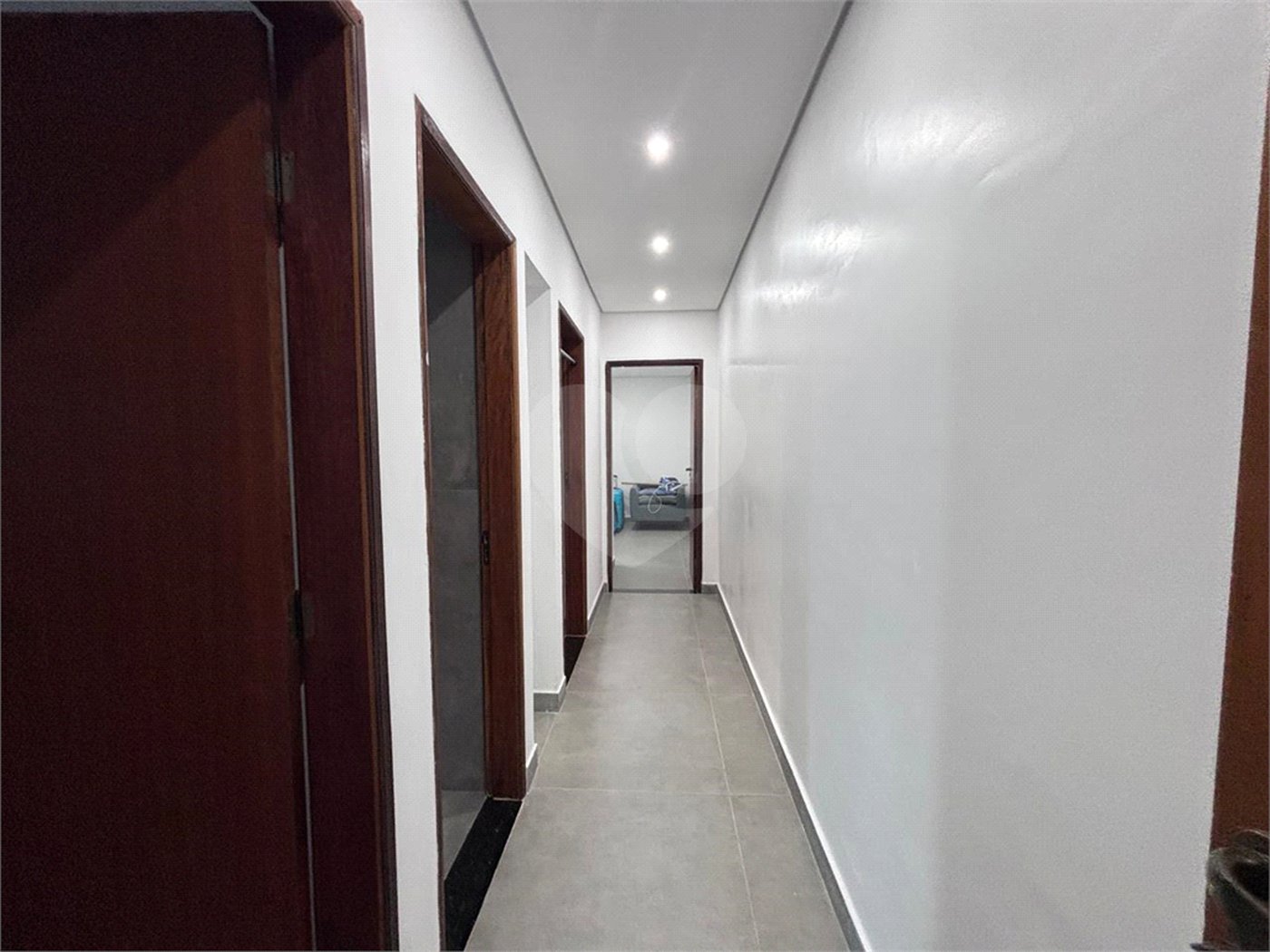 Casa à venda com 3 quartos, sendo 1 suíte, em Parque Três Meninos, Sorocaba, SP