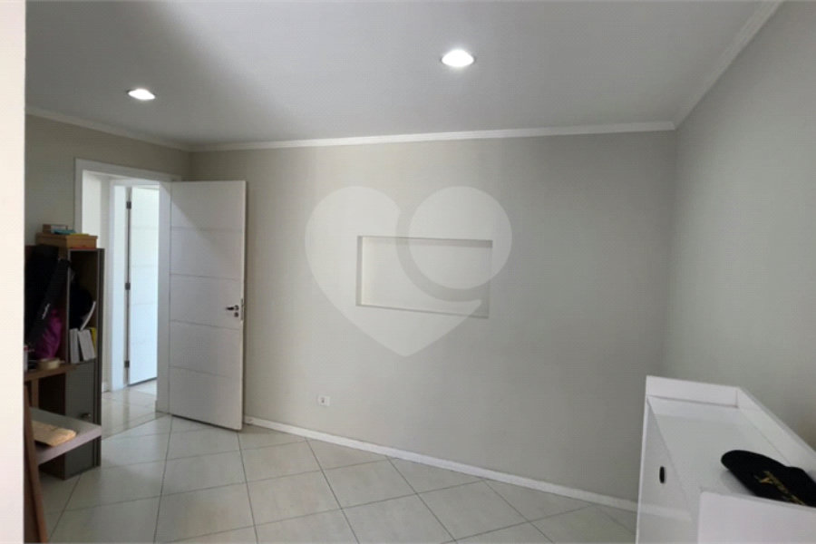 Casa Térrea à venda ou para alugar com 8 quartos, sendo 4 suítes, em Vila Pereira Barreto, São Paulo, SP