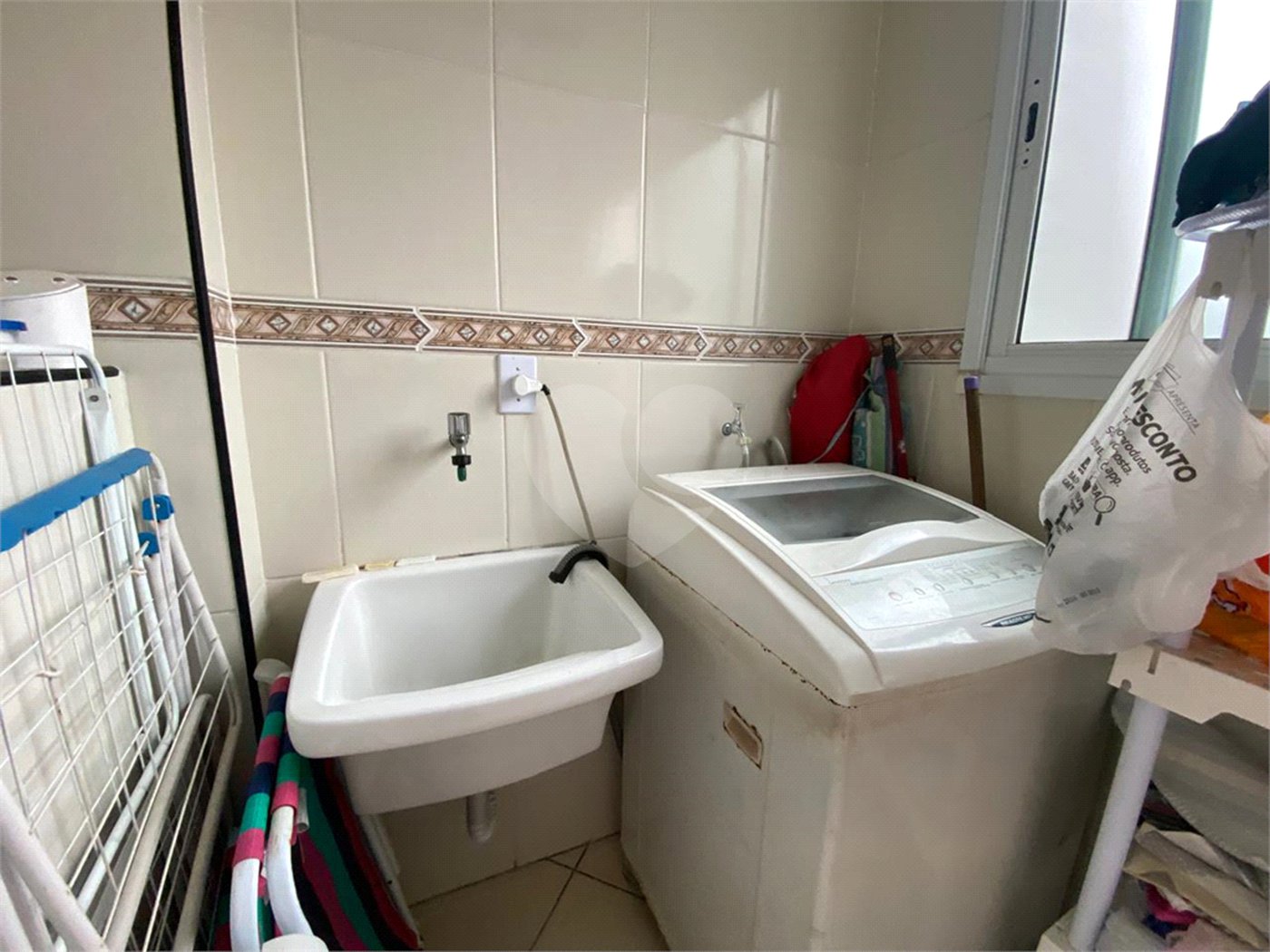 Apartamento à venda com 2 quartos, sendo 1 suíte, em Guilhermina, Praia Grande, SP