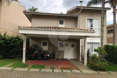 Casa à venda com 4 quartos, sendo 2 suítes, no condomínio Sunríse, São Paulo - SP