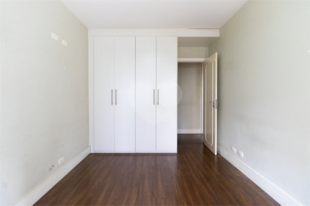 Apartamento à venda com 4 quartos, sendo 3 suítes, em Água Fria, São Paulo, SP