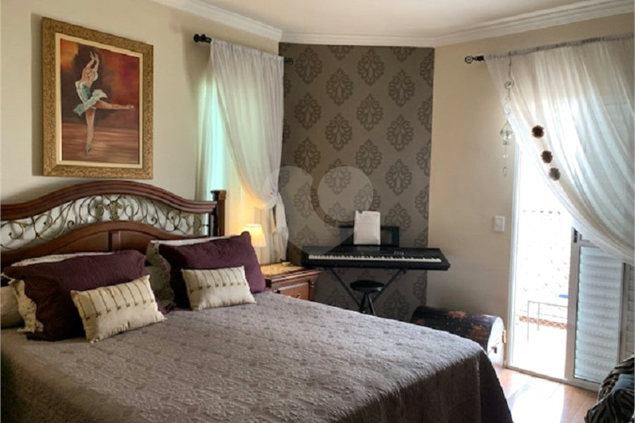 Sobrado à venda com 3 quartos, sendo 1 suíte, em Tremembé, São Paulo, SP