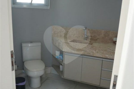 Casa à venda com 4 suítes no condomínio Fazenda Palmeiras Imperiais, Salto - SP