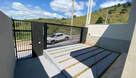 Casa à venda com 3 quartos, sendo 1 suíte,  no condomínio Residencial Santa Martha, Bom Jesus dos Perdões - SP