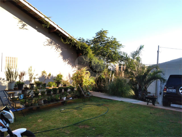 Casa Térrea à venda com 2 quartos em Corumbá (terra Preta), Mairiporã, SP