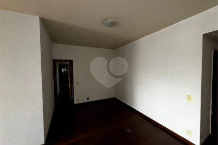 Apartamento à venda com 4 quartos, sendo 1 suíte,  em Tijuca, Rio de Janeiro, RJ