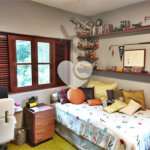 Casa à venda com 4 quartos, sendo 2 suítes, no condomínio Parque Imperial da Cantareira, Mairiporã - SP