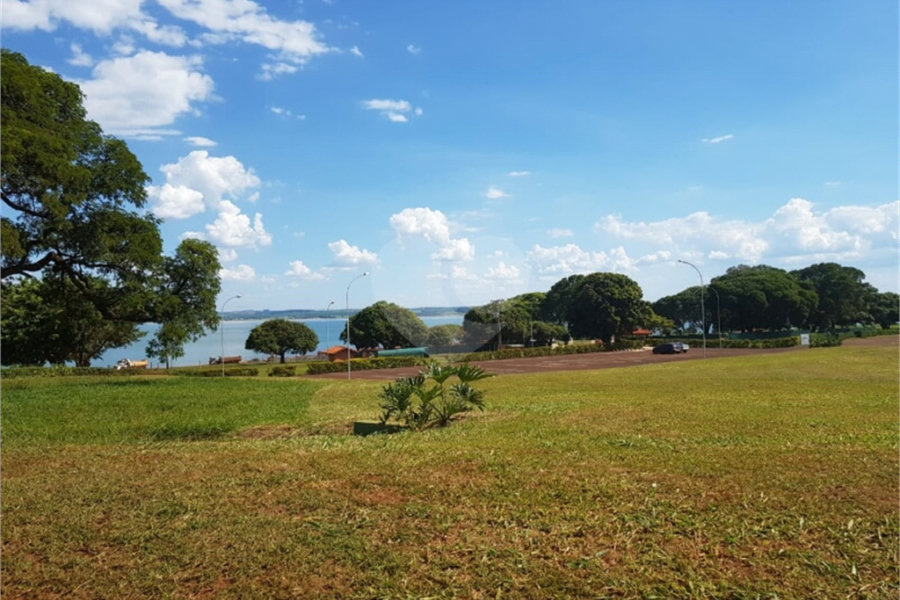 Terreno à venda no condomínio Rivieira de Santa Cristina Iv, Arandu - SP