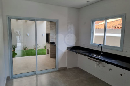 Sobrado à venda com 2 quartos, sendo 1 suíte, em Arujamérica, Arujá, SP