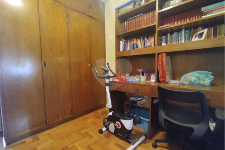 Sobrado à venda com 3 quartos, sendo 1 suíte,  em Brooklin Paulista, São Paulo, SP