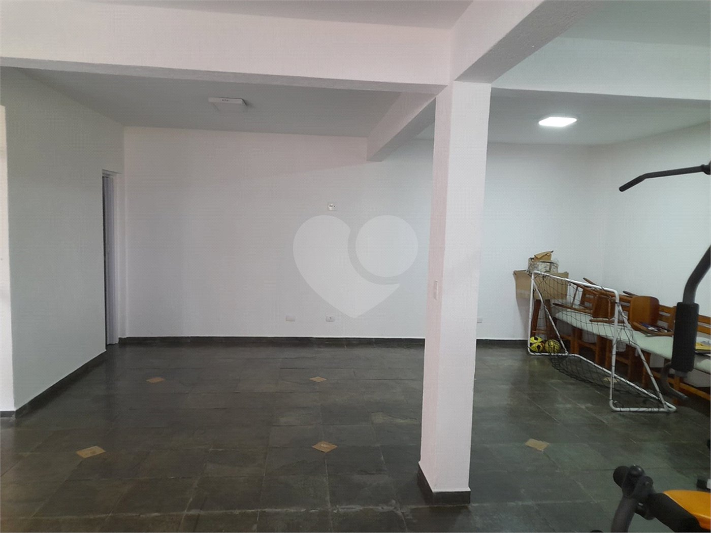 Sobrado à venda com 4 quartos, sendo 1 suíte, em Chora Menino, São Paulo, SP