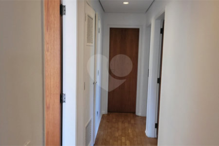 Apartamento para alugar com 3 quartos, sendo 1 suíte, em Jardim Europa, São Paulo, SP