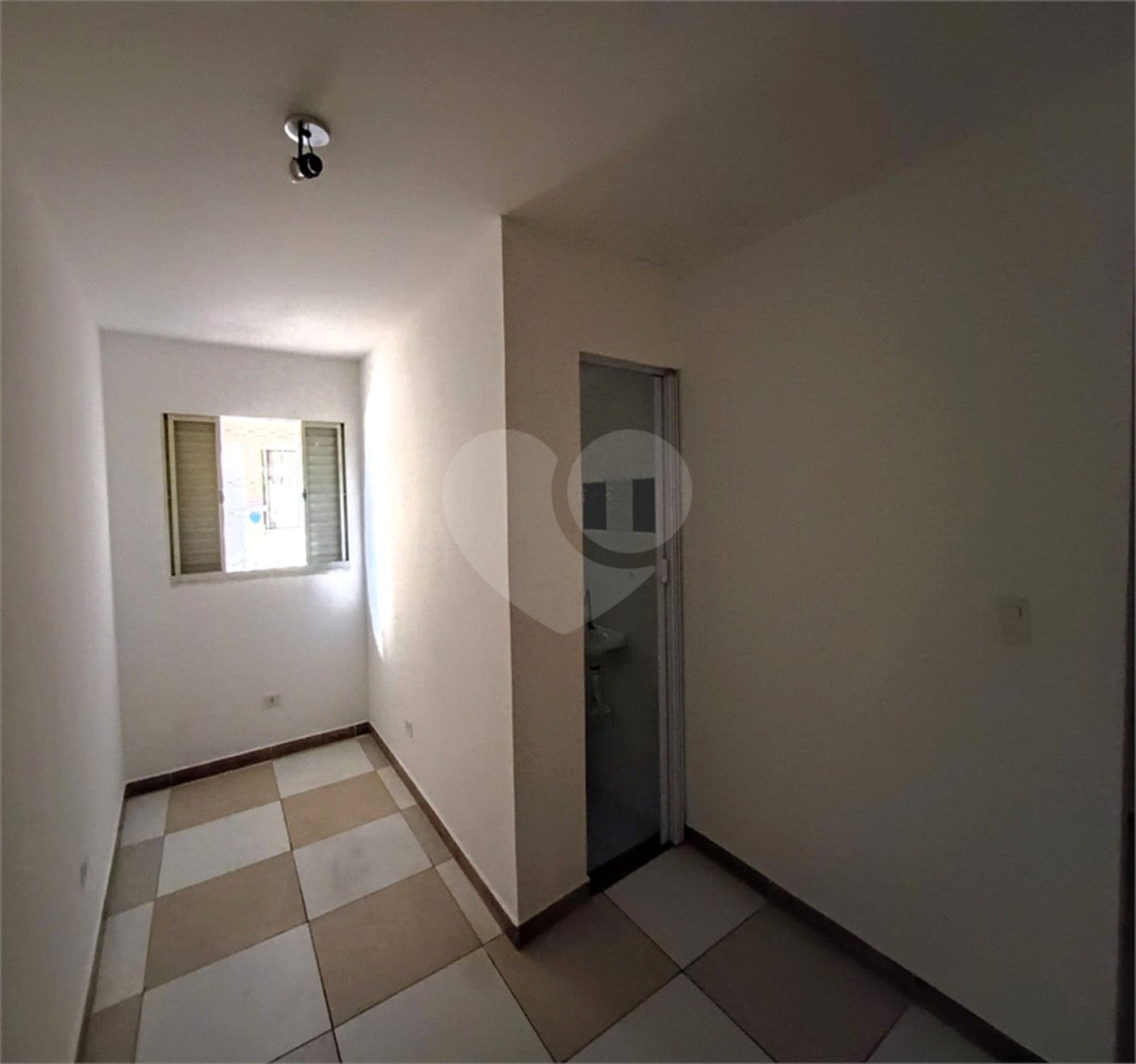 Casa para alugar com 1 quarto no condomínio Cond R Claudio Rodrigues Lopes, São Paulo - SP
