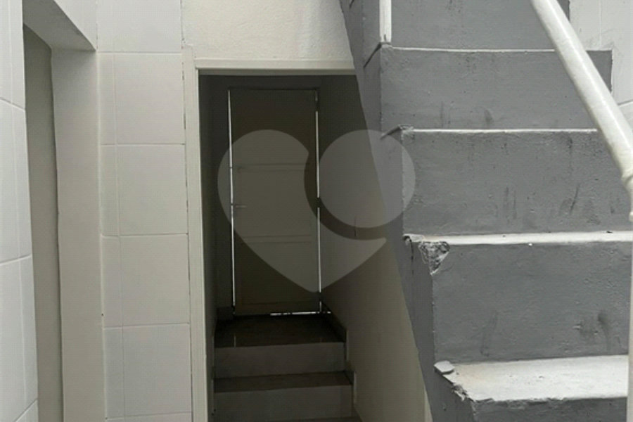 Sobrado à venda ou para alugar com 4 quartos, sendo 1 suíte, em Santana, São Paulo, SP