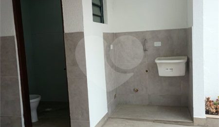 Casa à venda com 3 quartos, sendo 2 suítes,  em Jardim Alvinópolis, Atibaia, SP