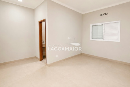Casa à venda com 3 quartos, sendo 1 suíte,  em Jardim dos Ipês, Três Lagoas, MS