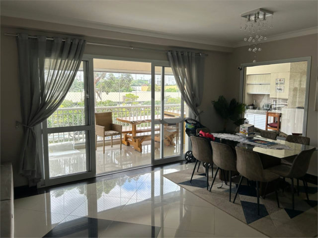 Apartamento à venda com 3 suítes em Jardim Marajoara, São Paulo, SP