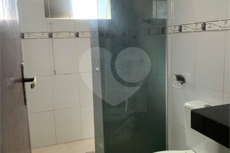 Sobrado à venda com 3 quartos, sendo 1 suíte, em Nova Cerejeira, Atibaia, SP