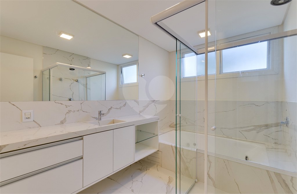 Casa à venda com 4 suítes no condomínio Porto Fino, São Paulo - SP