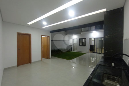 Casa à venda com 3 quartos, sendo 2 suítes, no condomínio Vila Rica, Indaiatuba - SP