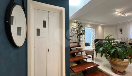 Casa à venda com 4 quartos, sendo 1 suíte,  em Vila Maria Alta, São Paulo, SP