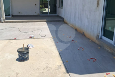 Casa à venda com 3 suítes no condomínio Terras de Mont Serrat, Salto - SP