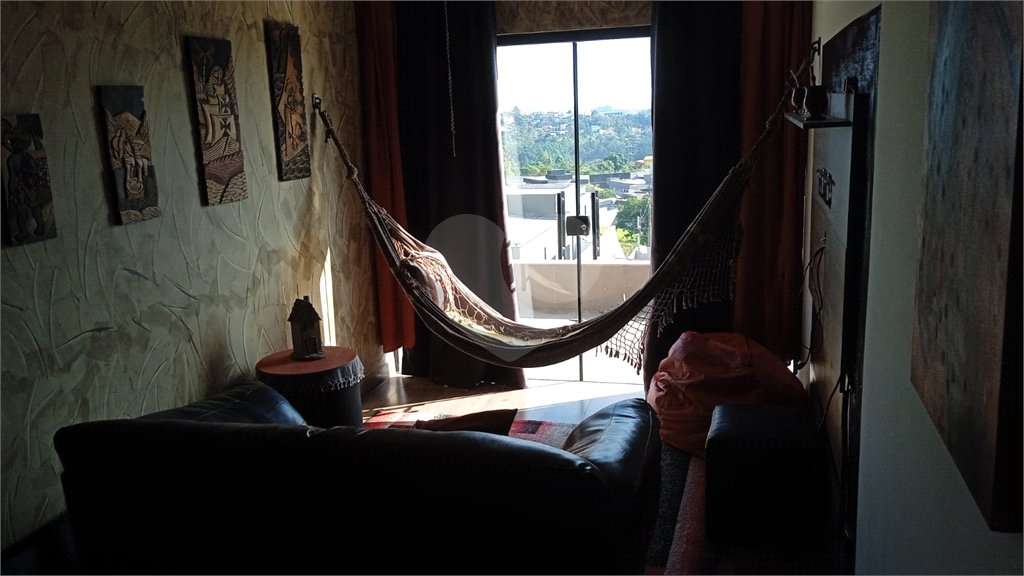 Casa à venda com 3 suítes em Jundiaizinho (terra Preta), Mairiporã, SP