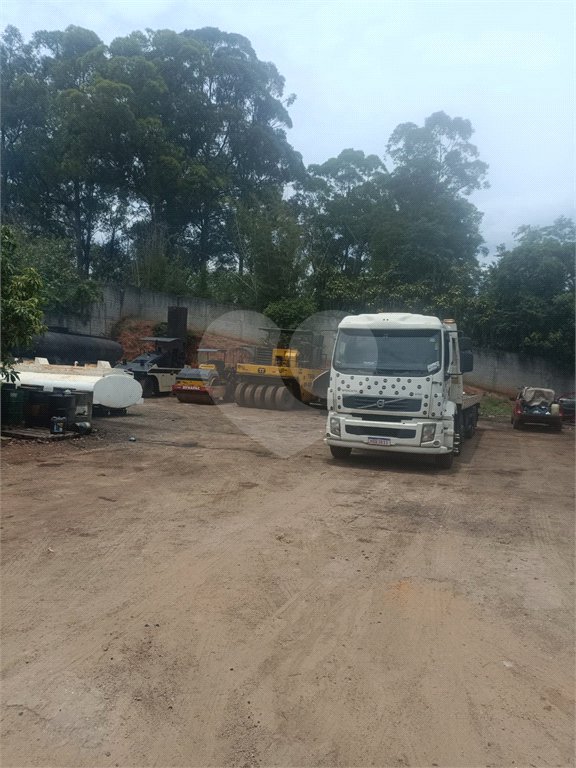 Terreno à venda com 1 suíte em Sítio Areião, São Paulo, SP