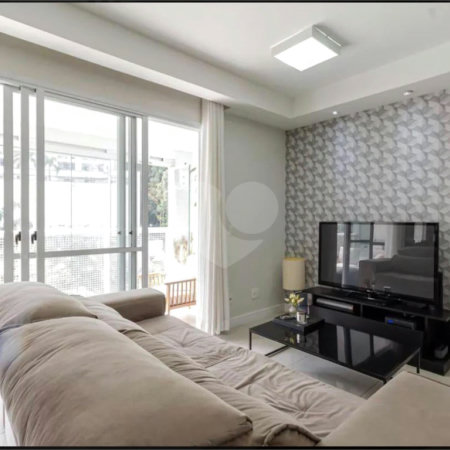 Apartamento à venda com 2 quartos, sendo 1 suíte,  em Vila Andrade, São Paulo, SP