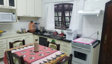 Casa à venda com 3 suítes no condomínio Alpes da Cantareira, Mairiporã - SP