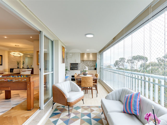 Apartamento à venda com 4 suítes em Jardim Marajoara, São Paulo, SP