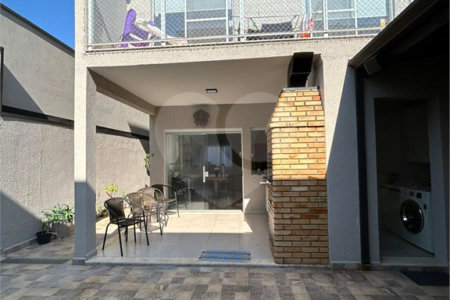 Sobrado à venda com 3 quartos, sendo 1 suíte,  em Villa Di Cesar, Mogi das Cruzes, SP