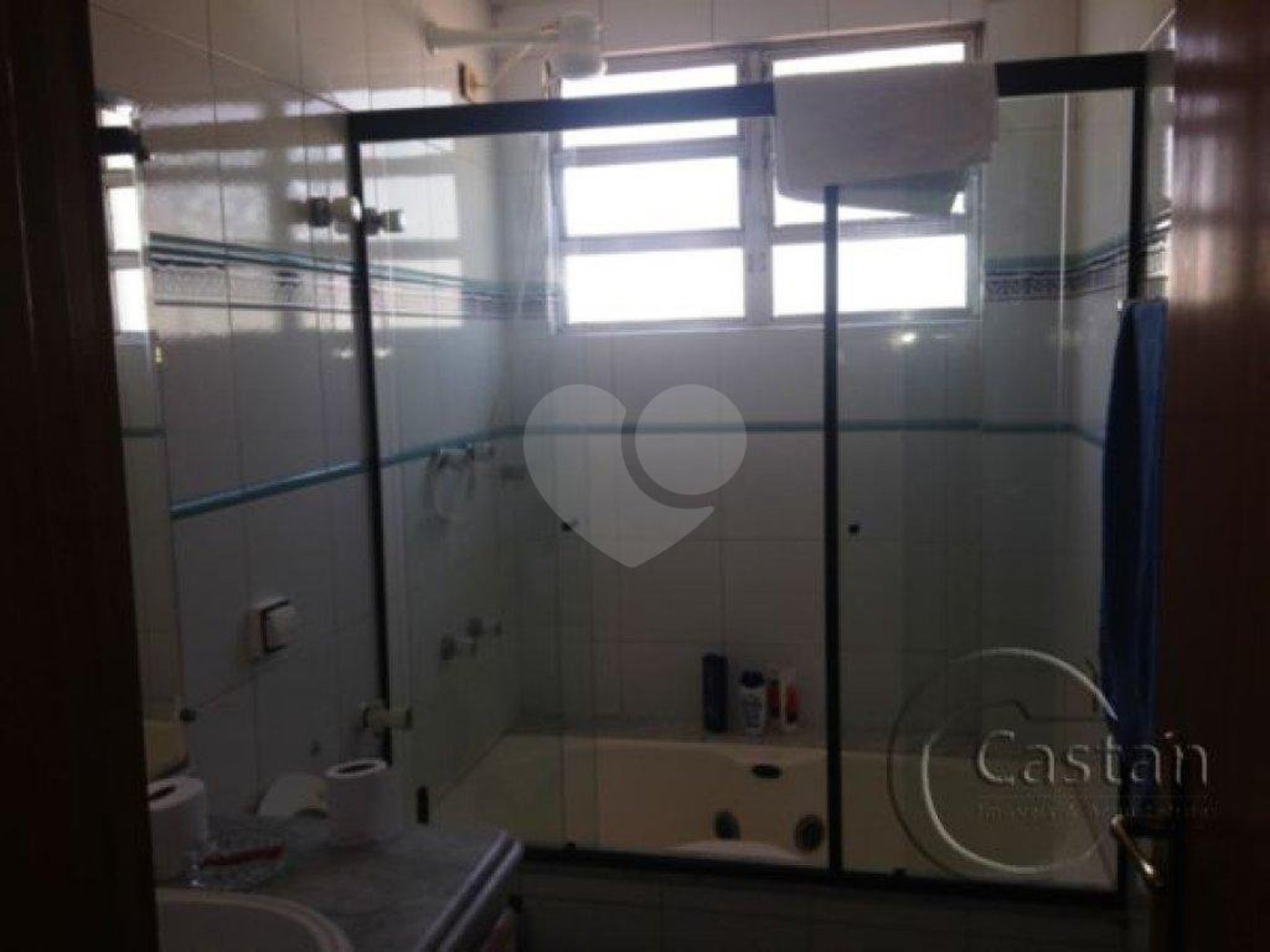 amplo apartamento com otima localização
