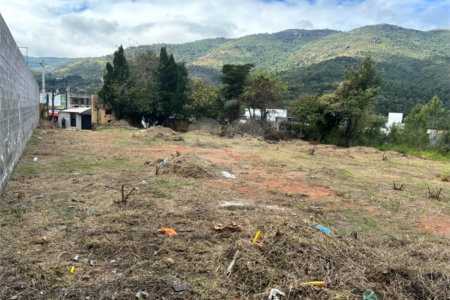 Excelente terreno com 493,65 metros quadrados com vista para a pedra grande em Atibaia sp.