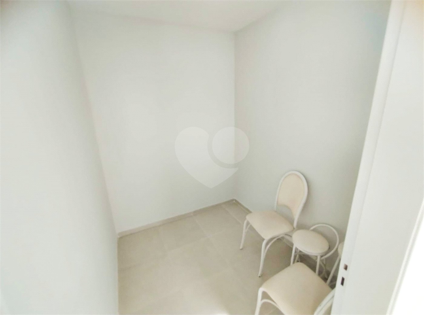 Apartamento no Cambuci - 2 quartos - varanda - 2 vagas