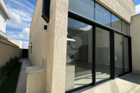 Casa à venda com 3 suítes no condomínio Alphaville Nova Esplanada, Votorantim - SP